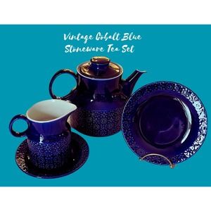 Vintage Cobalt Blue White Etched Stone Pottery Teapot & Creamer Dessert Plate